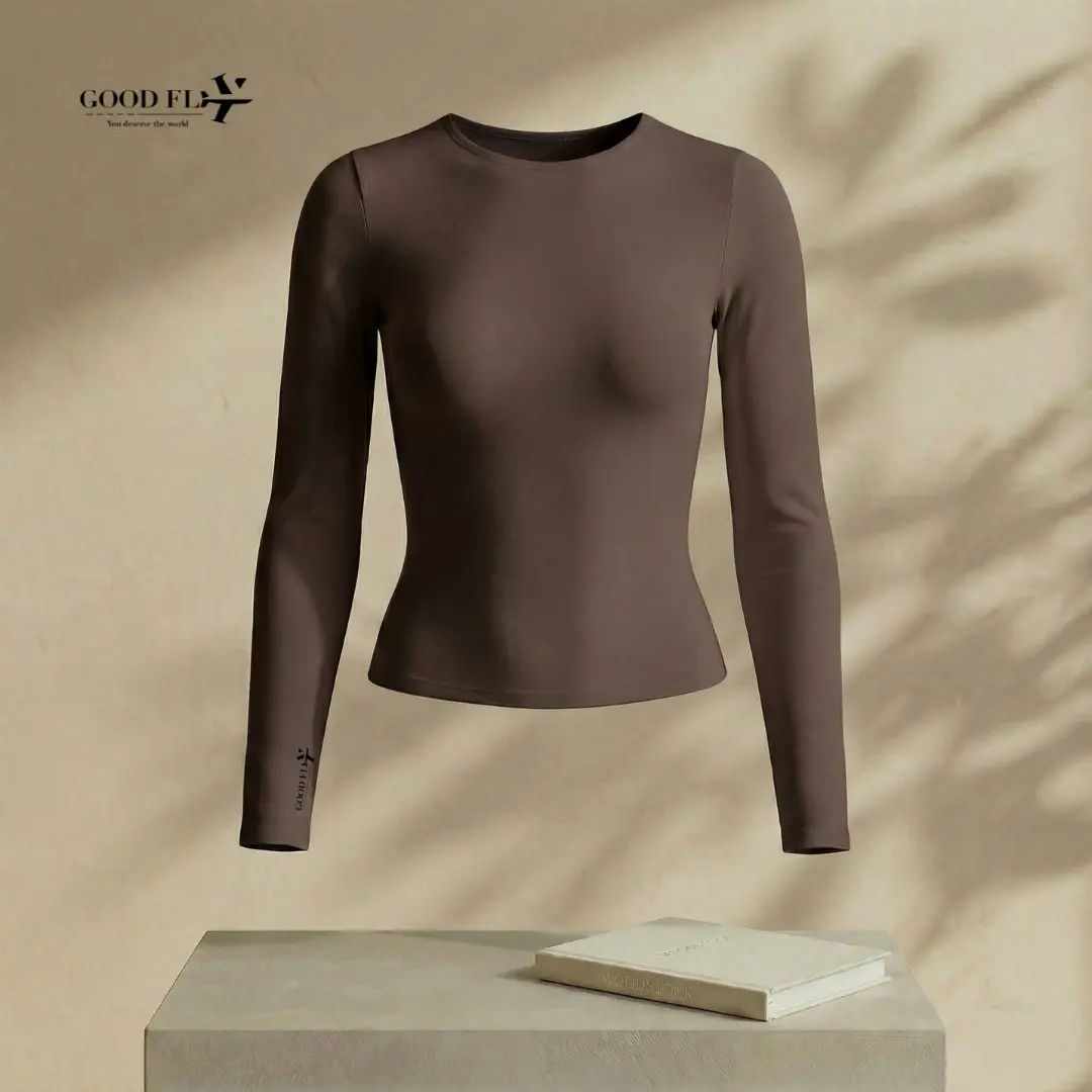 Basic Travel Shirt - Image 4