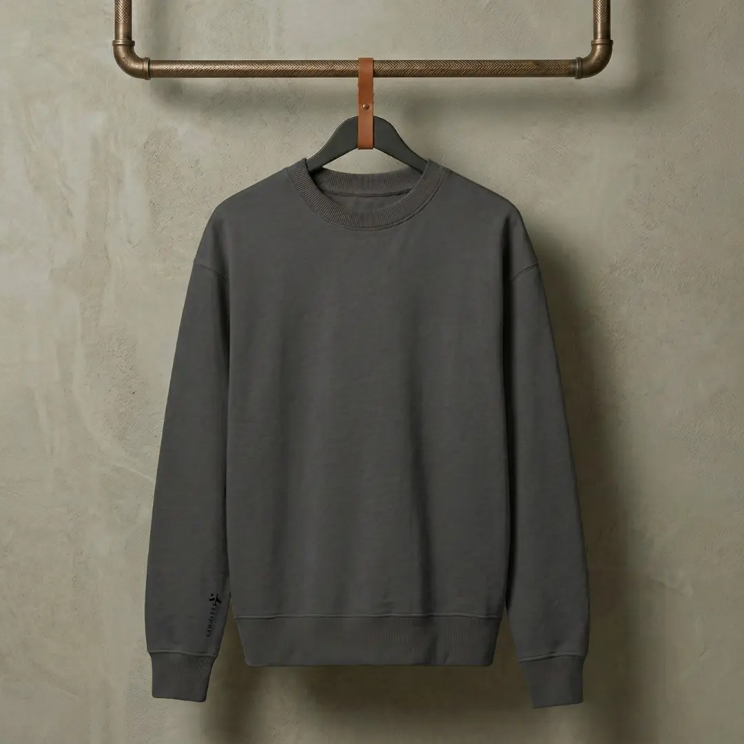 Basic Travel Sweatshirt - Image 9